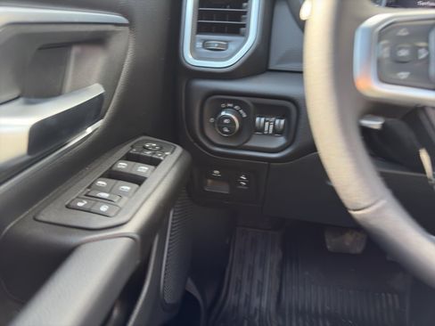 New 2026 RAM 1500 Lone Star AWD/4WD image 19