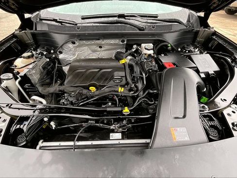 Used 2024 Chevrolet Trax LT image 31