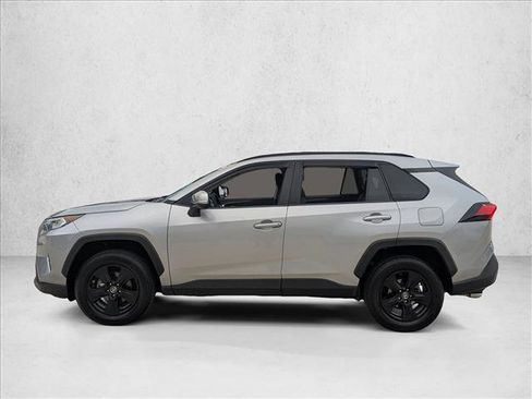 Used 2019 Toyota RAV4 XLE image 8
