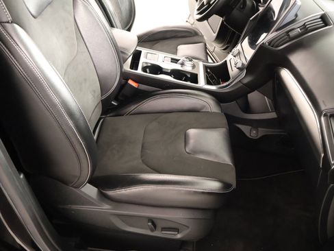 Used 2022 Ford Edge ST AWD/4WD image 13