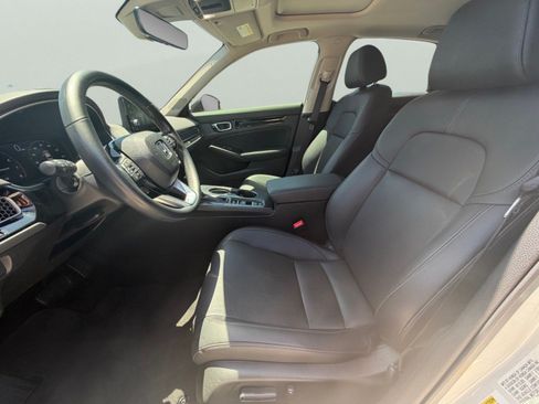 Used 2023 Honda Civic Touring image 13