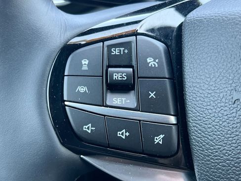Used 2023 Ford Explorer Platinum w/ Technology Package AWD/4WD image 23