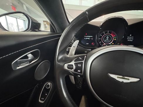 Used 2020 Aston Martin V8 Vantage Coupe image 37