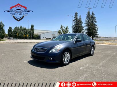 Used 2013 INFINITI G37 Journey w/ Premium Pkg