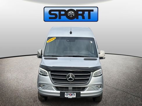 Used 2022 Mercedes-Benz Sprinter 2500 image 27
