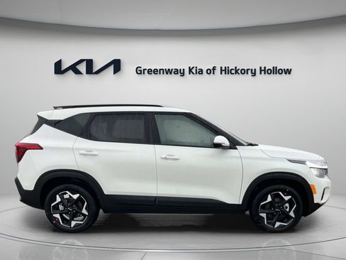 New 2026 Kia Seltos S image 8