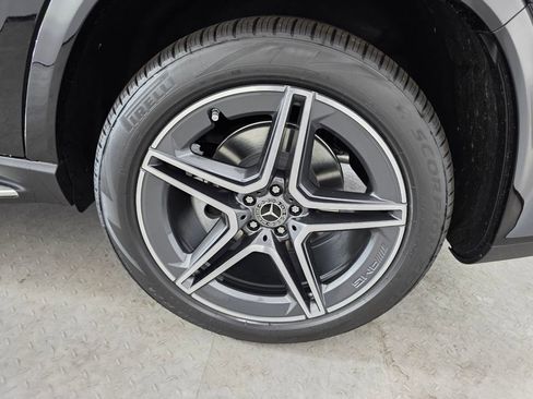 New 2026 Mercedes-Benz GLS 450 4MATIC image 14