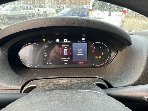 Used 2025 RAM ProMaster 2500 w/ Premium Convenience Group image 25