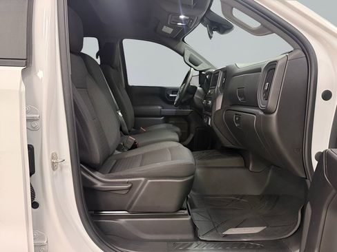 Used 2023 Chevrolet Silverado 1500 Custom image 12