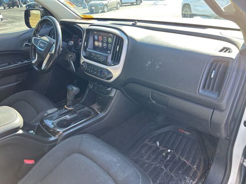 Used 2016 GMC Canyon SLE w/ SLE Convenience Package image 32