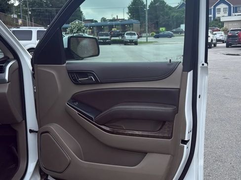 Used 2017 Chevrolet Tahoe LS w/ All-Season Package RWD image 12