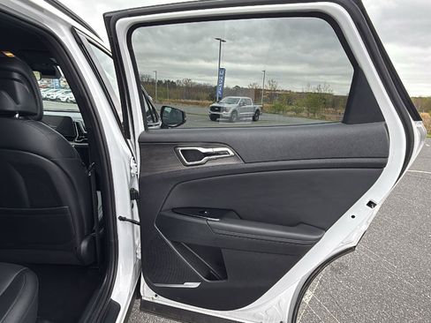 Used 2023 Kia Sportage X-Line AWD/4WD image 19