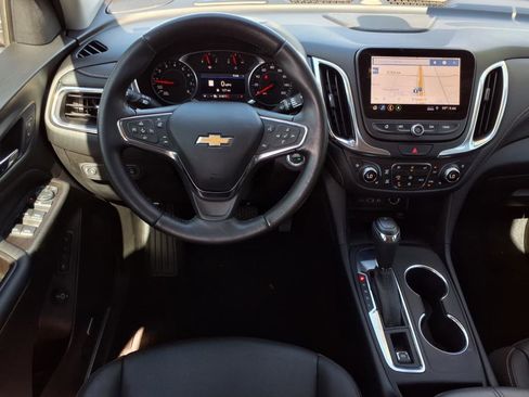 Used 2021 Chevrolet Equinox Premier image 17