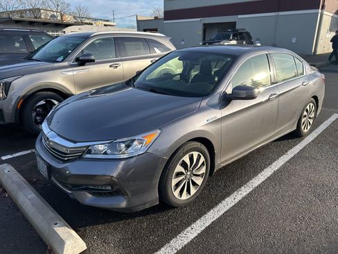 Used 2017 Honda Accord EX-L image 1
