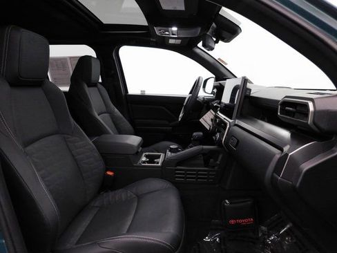 Used 2025 Toyota 4Runner TRD Off-Road Premium image 35