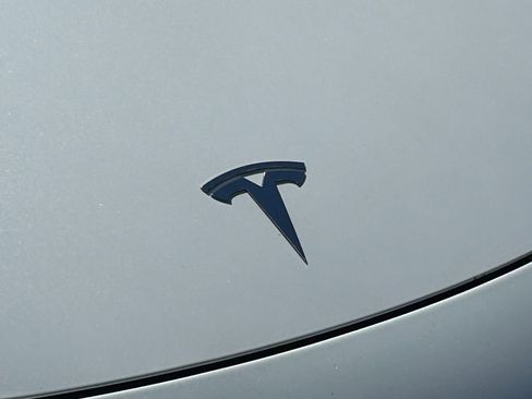 Used 2021 Tesla Model 3 Long Range image 11