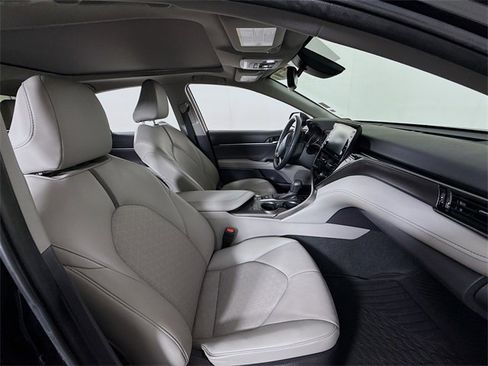Certified 2022 Toyota Camry XSE image 25