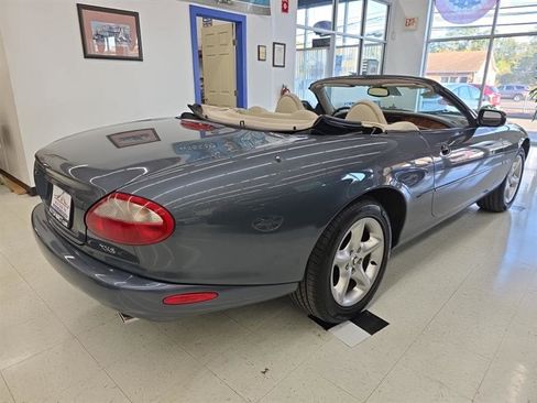 Used 2000 Jaguar XK8 Convertible image 6