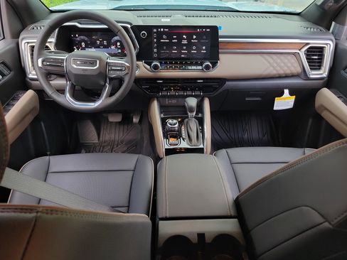 New 2026 GMC Canyon Denali w/ LPO, Black Badging Package image 15