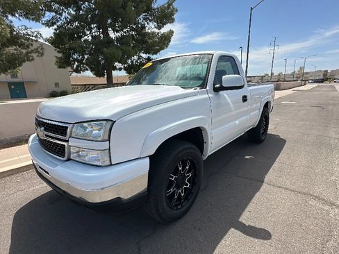 Used 2006 Chevrolet Silverado 1500 W/T w/ Skid Plate Package AWD/4WD image 9