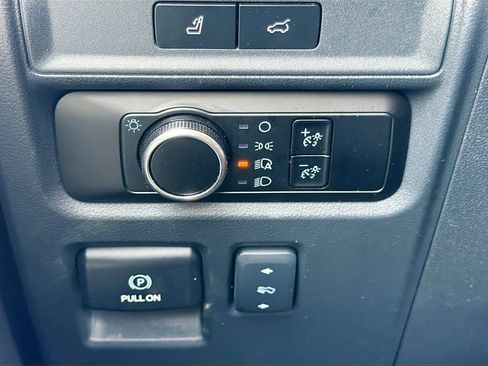 Used 2024 Ford Expedition Max XLT AWD/4WD image 36