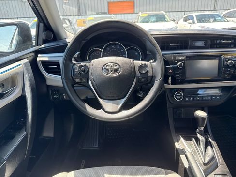 Used 2014 Toyota Corolla LE FWD image 13