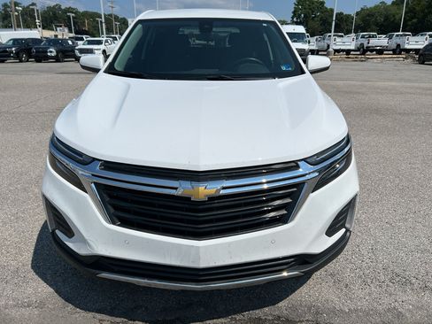 Used 2024 Chevrolet Equinox LT w/ LPO, Floor Liner Package FWD image 2