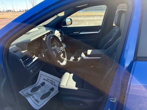 New 2026 GMC Terrain Elevation w/ Elevation Premium Package image 10