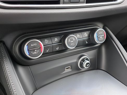 New 2026 Alfa Romeo Stelvio Sprint w/ Convenience Package AWD/4WD image 26
