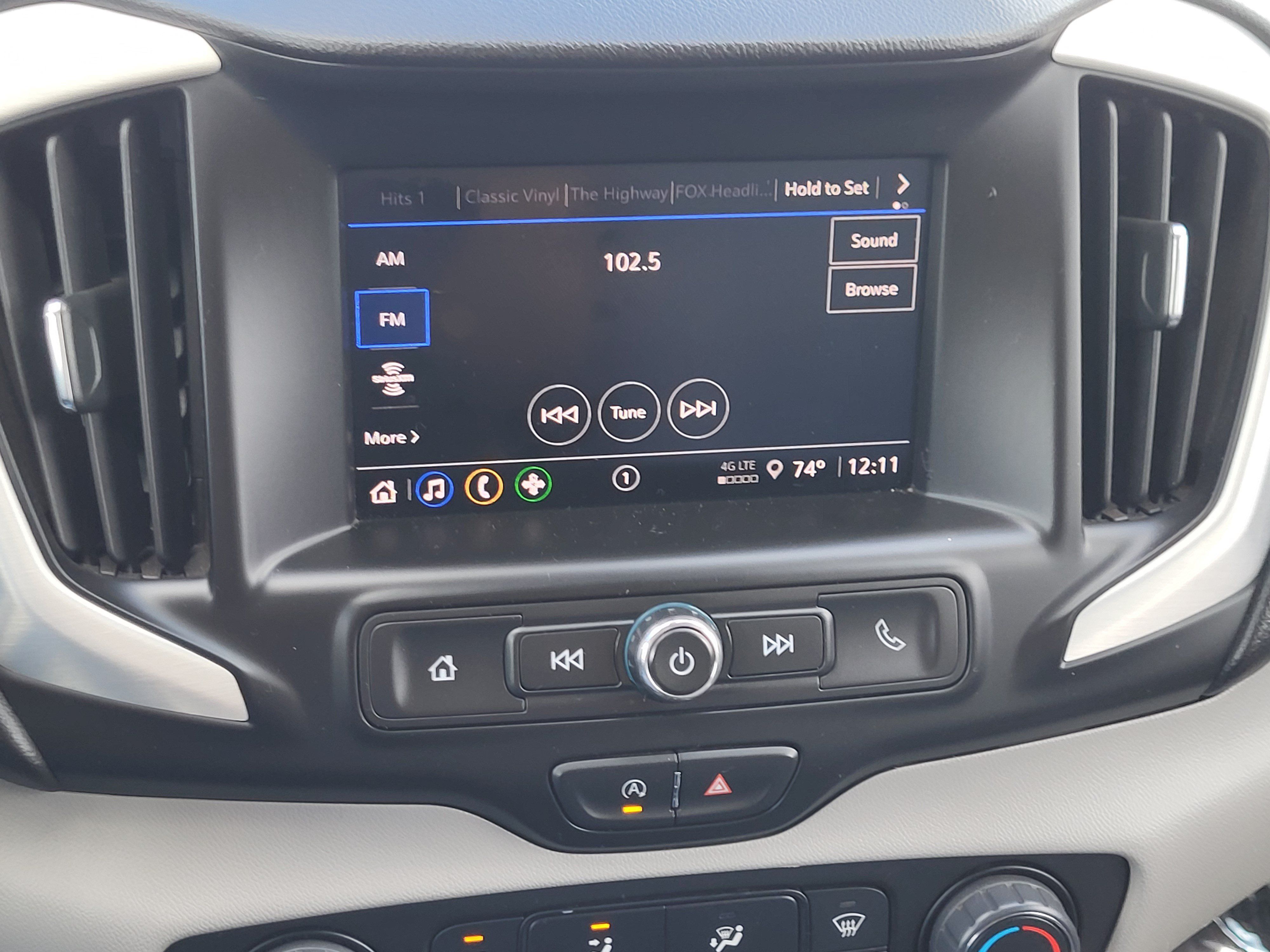 Used 2024 GMC Terrain SLE AWD/4WD image 18