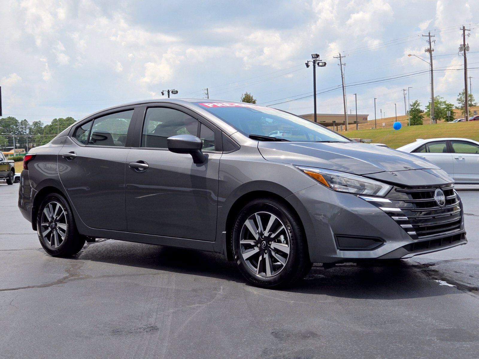 Used 2025 Nissan Versa SV w/ Trunk Package FWD image 7