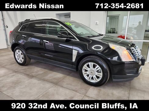 Used 2015 Cadillac SRX Luxury image 2