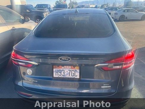 Used 2019 Ford Fusion SE FWD image 7