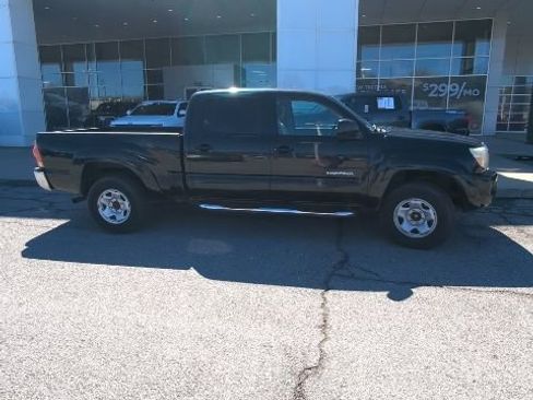 Used 2006 Toyota Tacoma PreRunner image 10