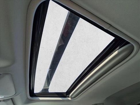 Used 2024 Toyota RAV4 XLE w/ Convenience Package image 23