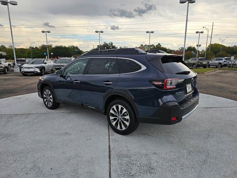 New 2025 Subaru Outback Touring XT image 3