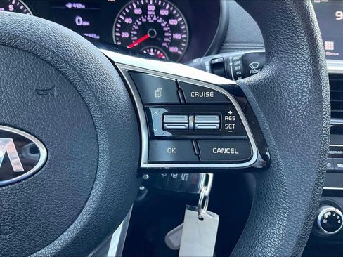 Used 2020 Kia Optima LX image 23