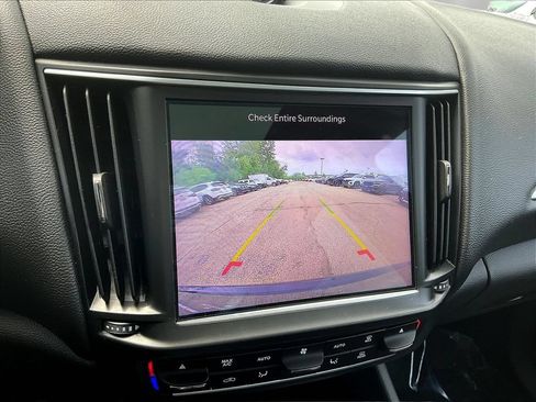 Used 2022 Maserati Levante GT AWD/4WD image 14
