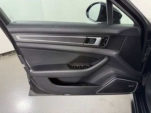 Used 2021 Porsche Panamera GTS image 14