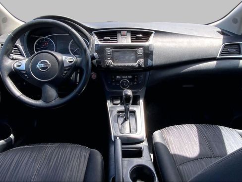 Used 2018 Nissan Sentra SV FWD image 13