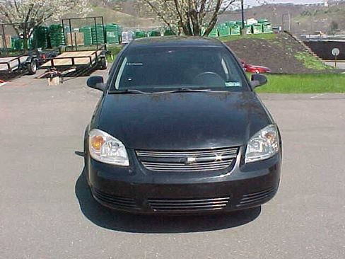 Used 2009 Chevrolet Cobalt LT FWD image 3