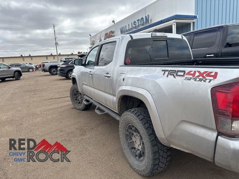 Used 2019 Toyota Tacoma TRD Sport w/ TRD Premium Sport Package image 13