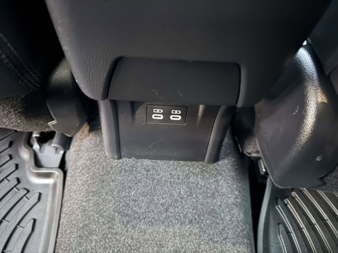 Certified 2024 Toyota Prius XLE image 24