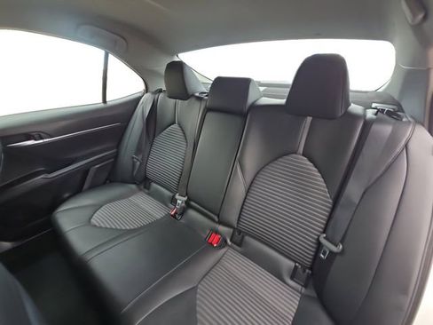 Used 2024 Toyota Camry SE FWD image 13