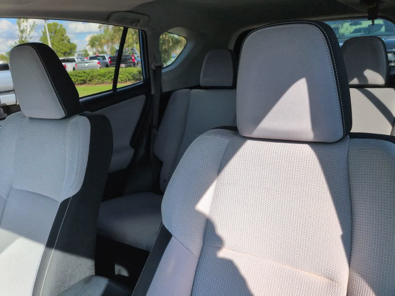 Used 2016 Toyota RAV4 XLE AWD/4WD image 8