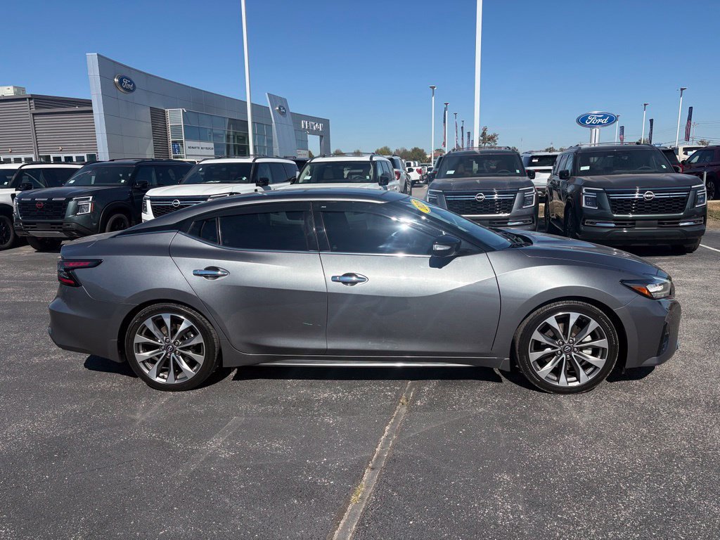 Used 2023 Nissan Maxima Platinum w/ Sport Mat Group FWD image 4