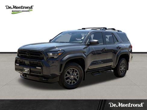 Used 2025 Toyota 4Runner SR5 RWD image 1
