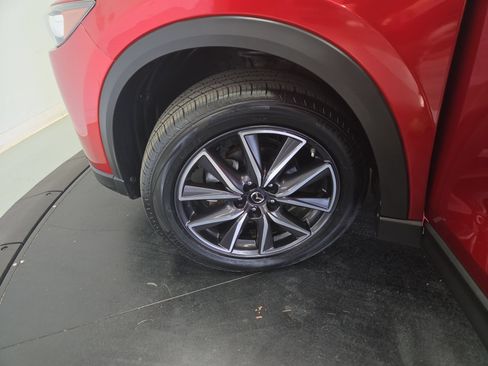 Used 2018 MAZDA CX-5 Touring w/ Preferred Equipment Package AWD/4WD image 30