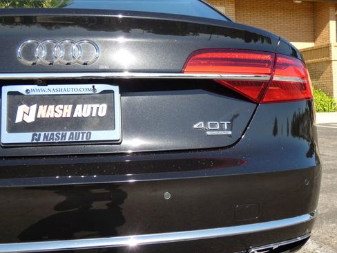 Used 2015 Audi A8 L 4.0T image 9
