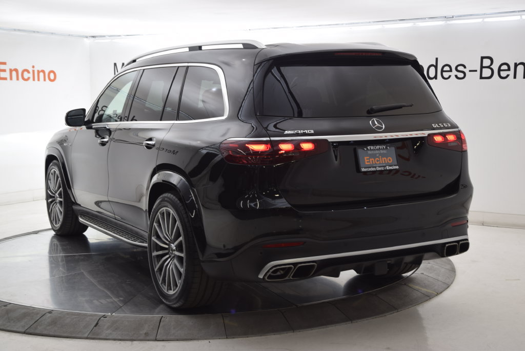Used 2025 Mercedes-Benz GLS 63 AMG 4MATIC image 4